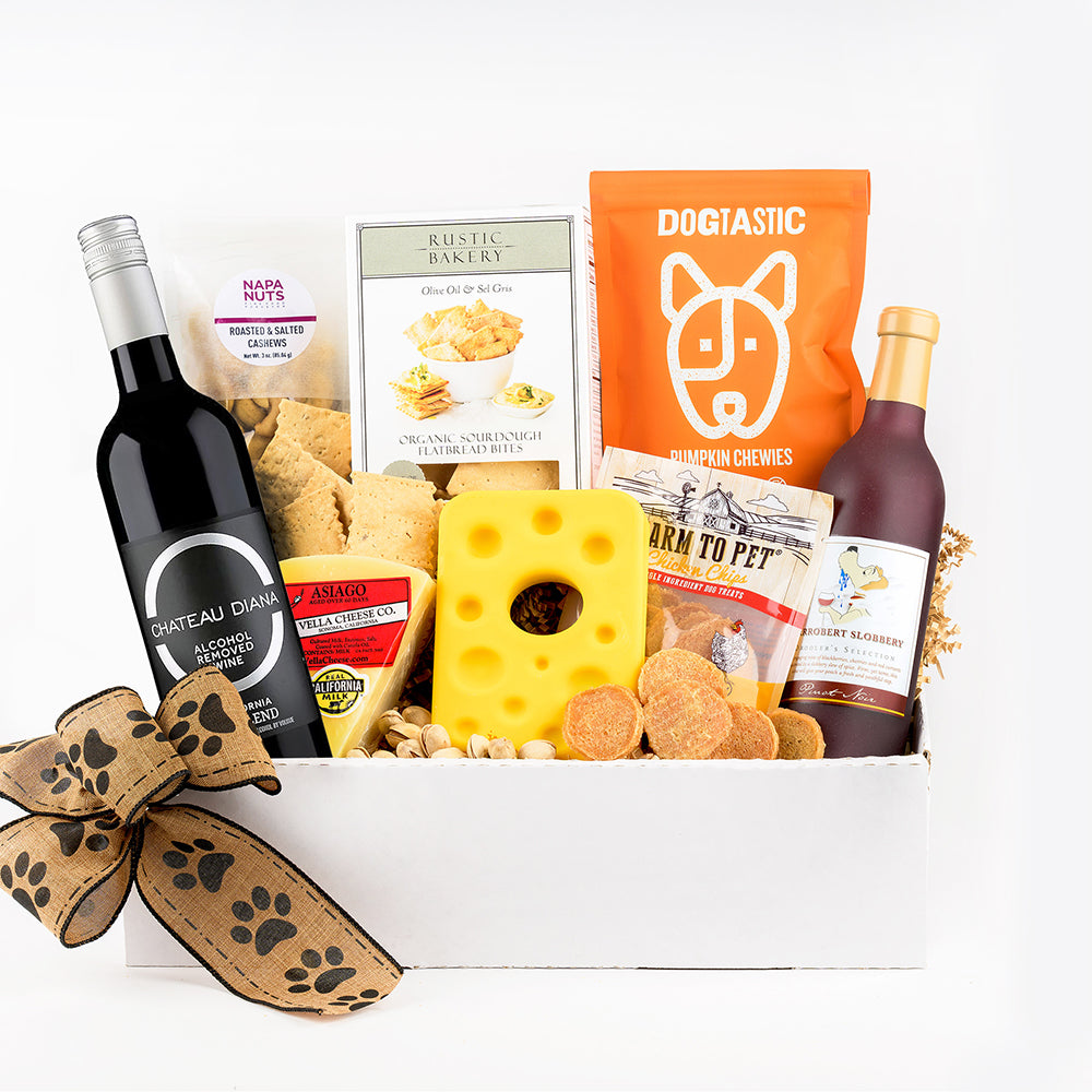 non alcoholic wine version of vine to canine buddies by lucca gift box